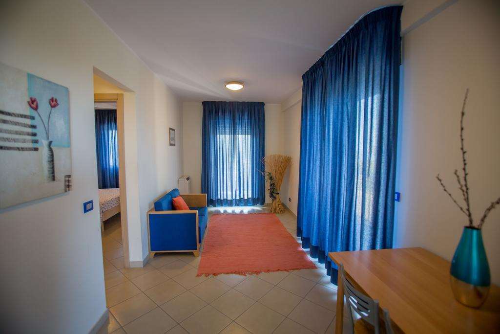 Residence Miljunka Sant'Agata di Militello Room photo